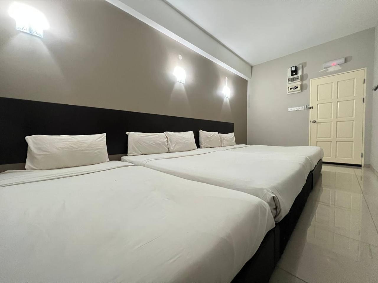 Nice Stay Three Six Five Services Kuching Buitenkant foto