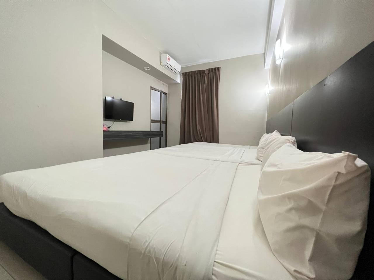 Nice Stay Three Six Five Services Kuching Buitenkant foto