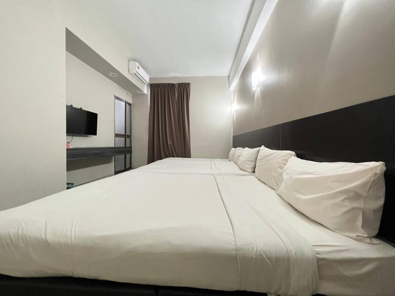 Nice Stay Three Six Five Services Kuching Buitenkant foto